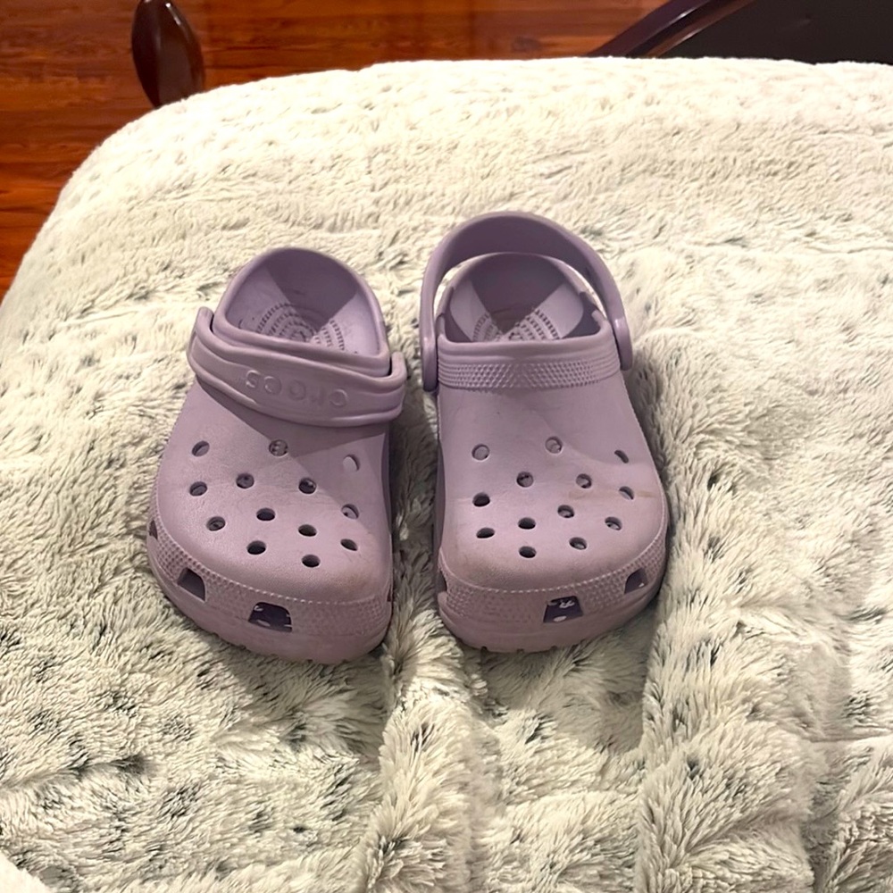 Purple Water Shoes with Ventilation Holes and Textured Footbed